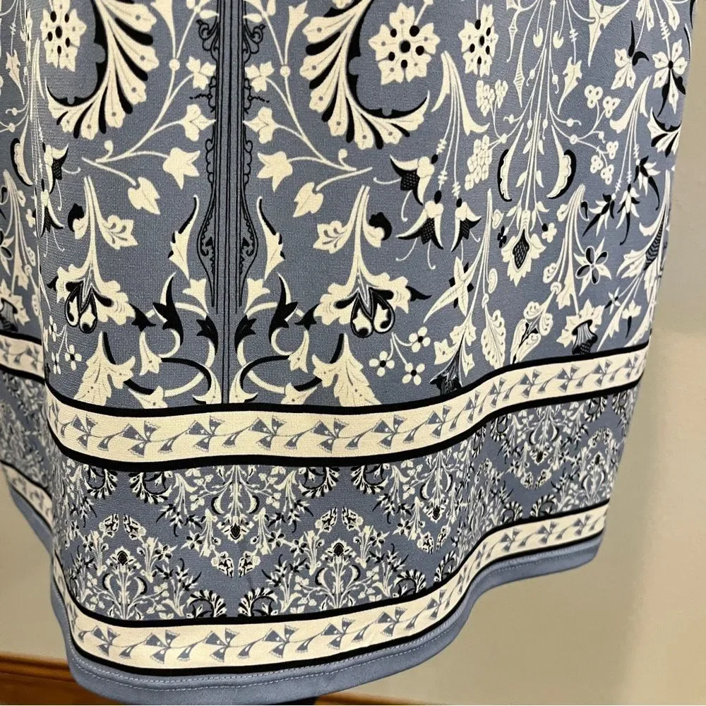 Pale blue and White‎ Long Sleeve stretchy mini Dress size large